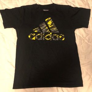 Men’s adidas tshirt